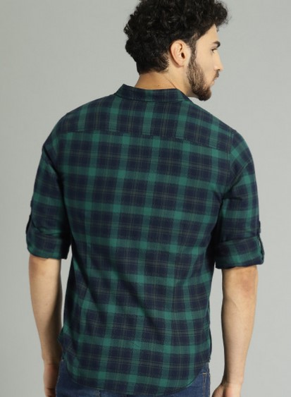 Screenshot 2026-07-23 131722 Men Green & Navy Blue Checked Casual Shirt - Image 2